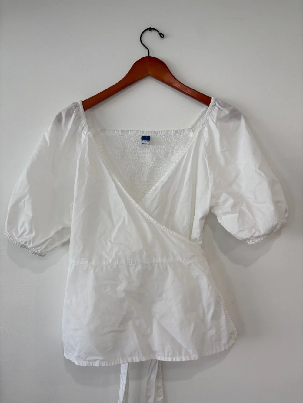 Old Navy White Cotton Wrap Peplum Blouse Puff Sleeve Tie Back Medium